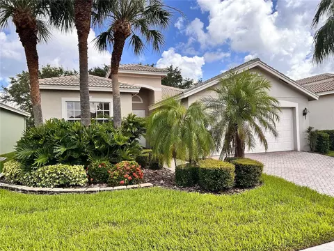 4950 Sandy Brook Cir, Wimauma, FL 33598