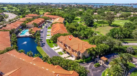 6251 Vista Verde Dr W, Saint Petersburg, FL 33707