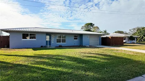 4536 Maceachen Blvd, Sarasota, FL 34233