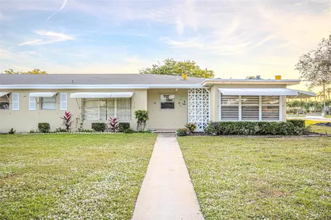 350 High Point Blvd #C, Delray Beach, FL 33445