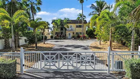 19936 Gulf Blvd, Indian Shores, FL 33785