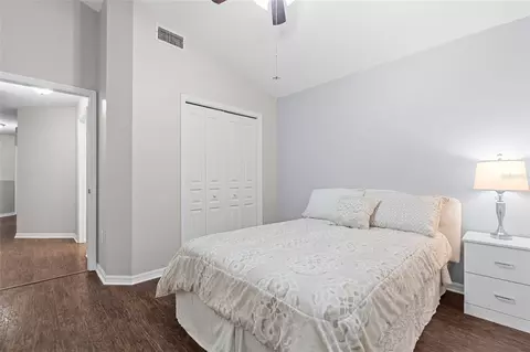 Bedroom - 6006 Chellas Ct, Lutz, FL 33558 photo 5 of 7