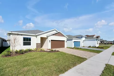Exterior - 5745 Wallis Ln, Saint Cloud, FL 34771 photo 2 of 10