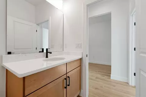 Bath - 5745 Wallis Ln, Saint Cloud, FL 34771 photo 7 of 7