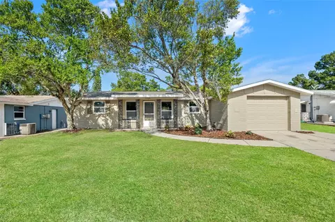 7705 Birchwood Dr, Port Richey, FL 34668