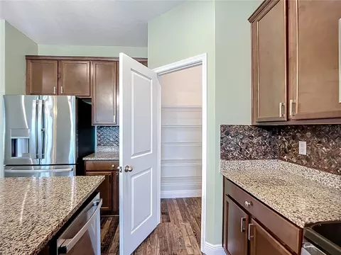 Kitchen - 6203 115th Ave E, Parrish, FL 34219 photo 6 of 12