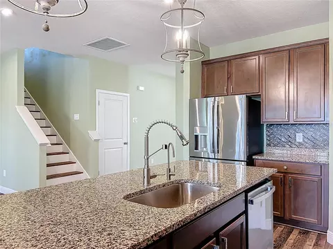 Kitchen - 6203 115th Ave E, Parrish, FL 34219 photo 5 of 12