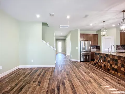 Living - 6203 115th Ave E, Parrish, FL 34219 photo 4 of 9