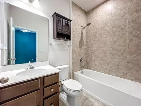 Bath - 6203 115th Ave E, Parrish, FL 34219 photo 4 of 6