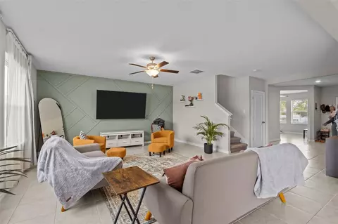 Living - 13549 Willow Bluestar Loop, Riverview, FL 33579 photo 2 of 3
