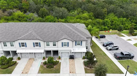 9776 Pembrooke Pines Dr, Sun City Center, FL 33573