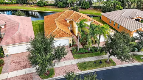 15652 Aurora Lake Cir, Wimauma, FL 33598