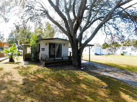 34912 Hawkiowa Rd, Dade City, FL 33523