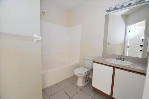 Bath - 9612 Seadale Ct #201, Riverview, FL 33578 photo 2 of 7