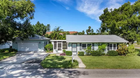 2529 Sunset Dr, Largo, FL 33770