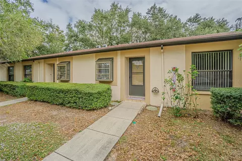 11511 113th St #21C, Seminole, FL 33778