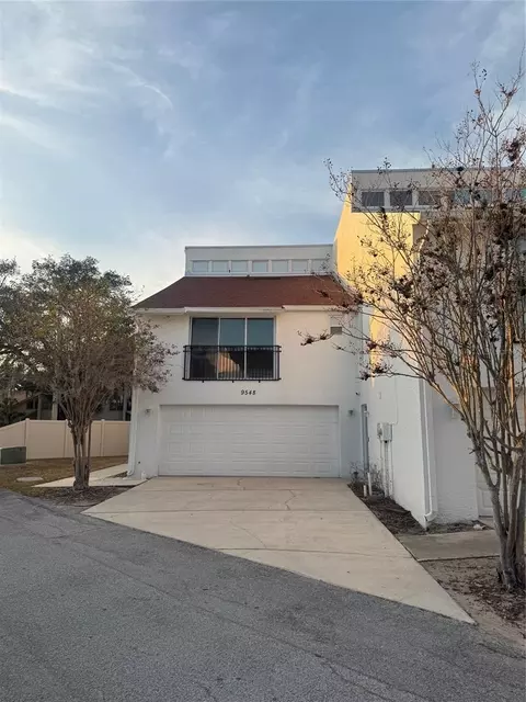 9548 Orange Valley Ct, Tampa, FL 33618
