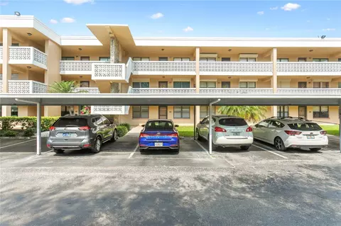 4920 Locust St NE #115, Saint Petersburg, FL 33703
