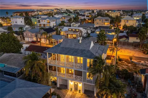 114 88th Ave, Treasure Island, FL 33706