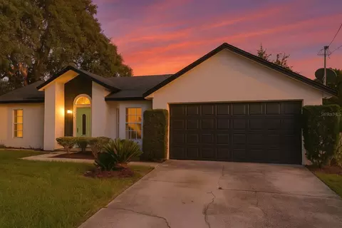 2830 Surf Dr, Deltona, FL 32738