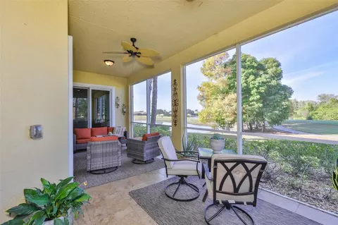 1417 Emerald Dunes Dr, Sun City Center, FL 33573