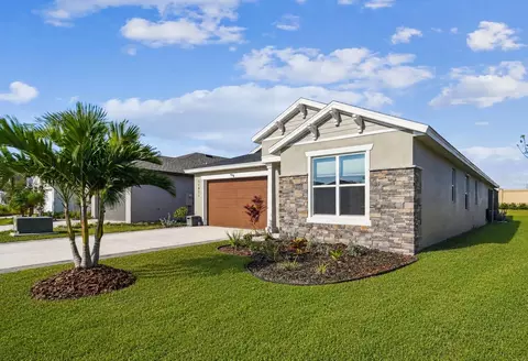 Exterior - 11823 Armada Way, Parrish, FL 34219 photo 6 of 8