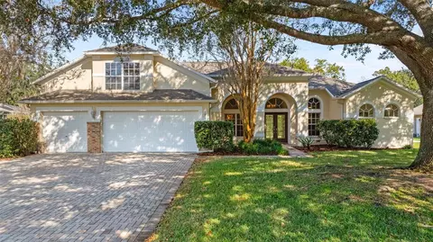 1452 Kensington Woods Dr, Lutz, FL 33549
