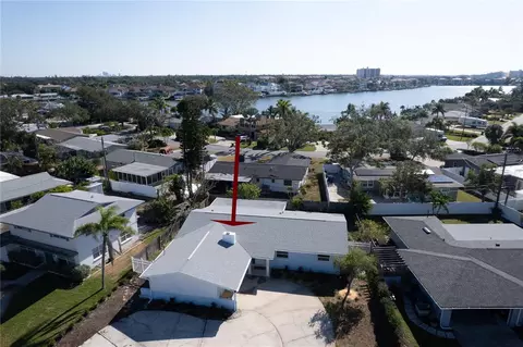 1897 Dolphin Blvd S, Saint Petersburg, FL 33707