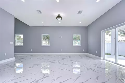 Living - 5312 76th Ave N, Pinellas Park, FL 33781 photo 2 of 4