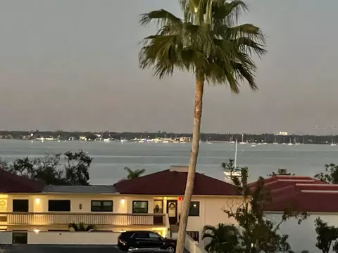 6279 Sun Blvd #503, Saint Petersburg, FL 33715