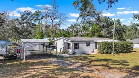 11622 Grovewood Ave, Thonotosassa, FL 33592