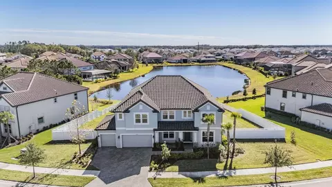 33075 Kateland Dr, Wesley Chapel, FL 33545