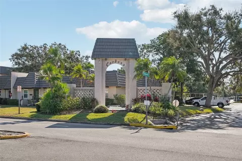 404 Cordova Grn #404, Seminole, FL 33777