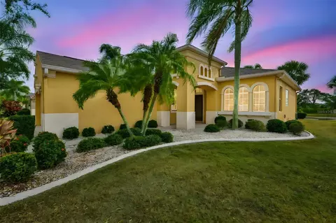 840 King Leon Way, Sun City Center, FL 33573