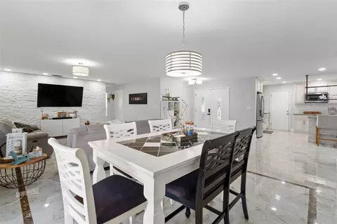 Dining - 2453 Roberta St, Largo, FL 33771 photo 2 of 2