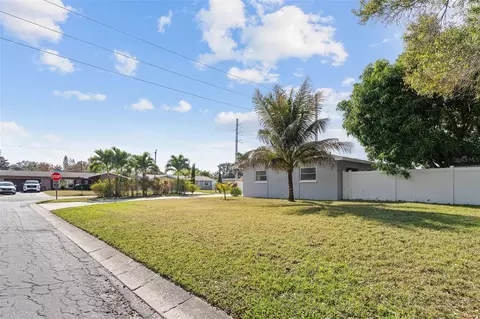 Exterior - 2453 Roberta St, Largo, FL 33771 photo 4 of 4