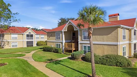 9481 Highland Oak Dr #802, Tampa, FL 33647