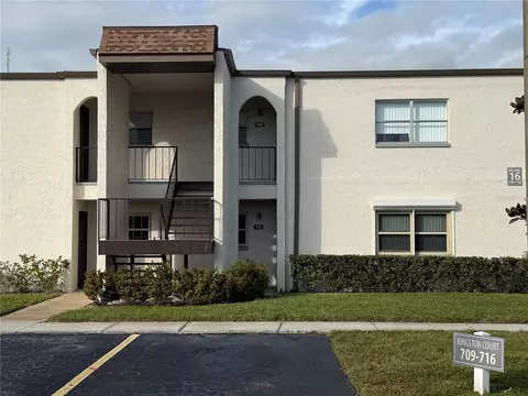 7701 Starkey Rd #711, Seminole, FL 33777