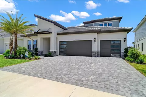 35564 Big Hawk Dr, Zephyrhills, FL 33541