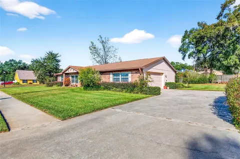 37821 Willingham Ave, Dade City, FL 33525