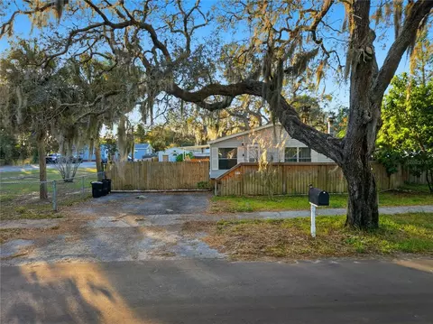 1205 Calvary Rd, Holiday, FL 34691