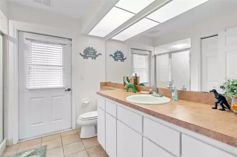 Bath - 5301 Merrifield Ct, Spring Hill, FL 34608 photo 5 of 6