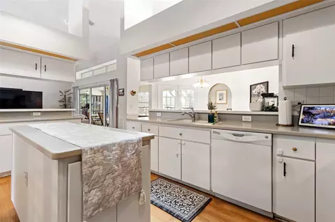 Kitchen - 5301 Merrifield Ct, Spring Hill, FL 34608 photo 4 of 5