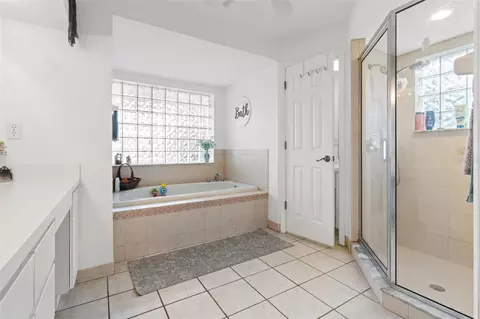 Bath - 5301 Merrifield Ct, Spring Hill, FL 34608 photo 2 of 6
