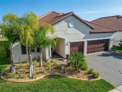 17216 Scuba Crest St, Wimauma, FL 33598