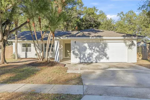 6813 Circlecreek Dr, Pinellas Park, FL 33781