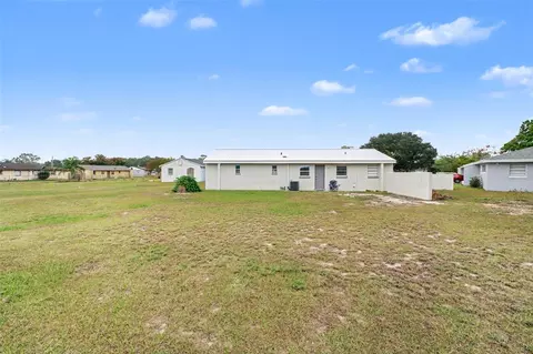 Exterior - 45 Queens Ct, Frostproof, FL 33843 photo 7 of 7