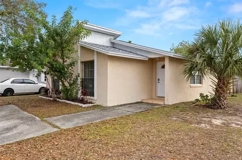 8229 Ravencroft Dr, Tampa, FL 33615