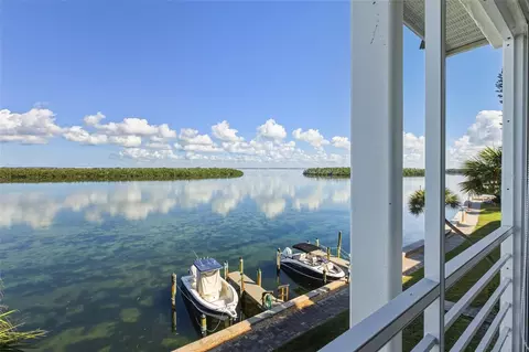 4420 Exeter Dr #303, Longboat Key, FL 34228
