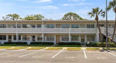 1000 79th Ave N #203, Saint Petersburg, FL 33702